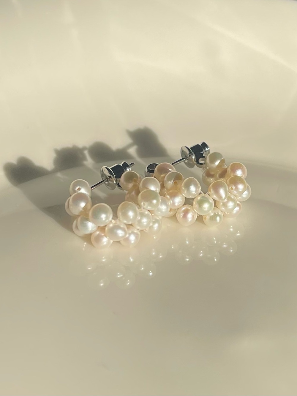 Freshwater Pearl Cluster Stud Earrings - Cream/White 925 silver posts
